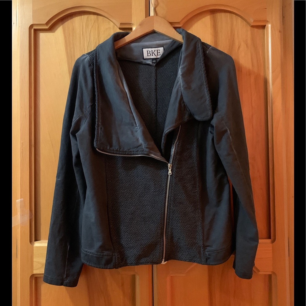 Buckle Side ZIp Jacket - Picture 2 of 14